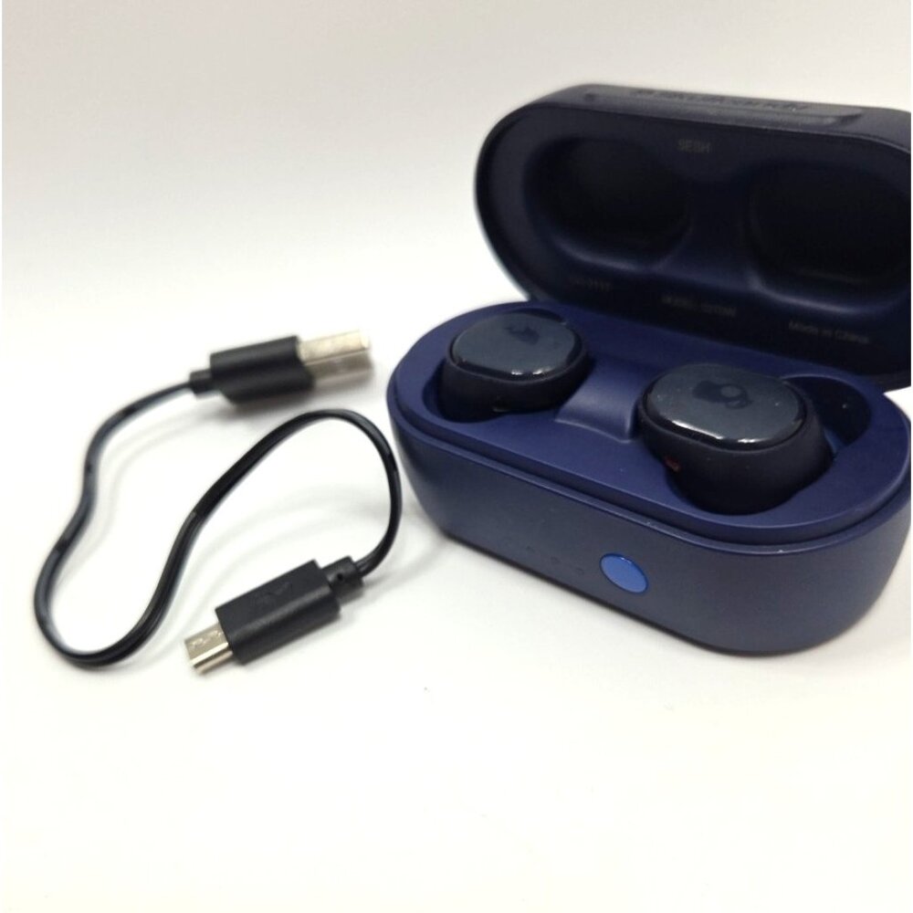 Skullcandy True Wireless Sesh In-Ear Earbuds‎ Headphones S2TDW w/ Charging Case